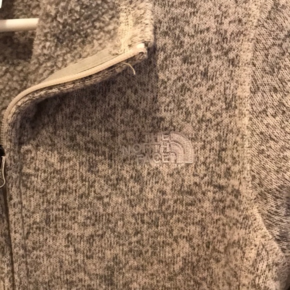 Women’s North Face zip-up jacket. Size: medium - Picture 2 of 6